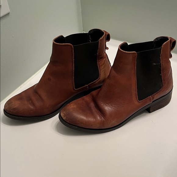 Brown Leather Chelsea Boots - Picture 1 of 6